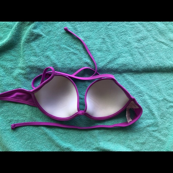 Rip Curl underwire bikini top - Picture 2 of 3
